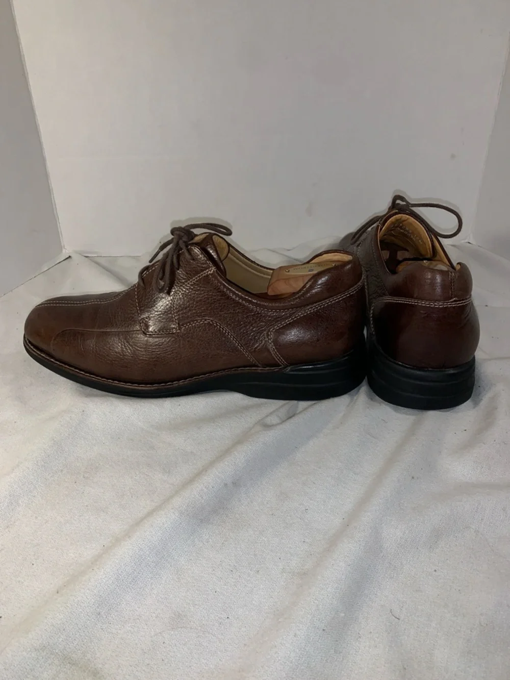 Johnston & Murphy Men’s Brown Leather Derby Dress Shoes